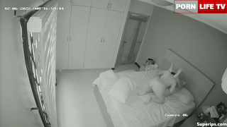 Brazilian couple fucks in a room