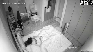 Skinny Korean girl masturbates on her bed