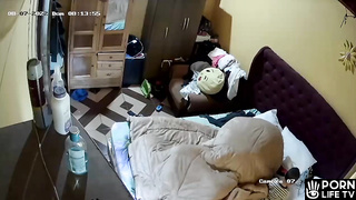 Young Spanish parents fuck in their bed