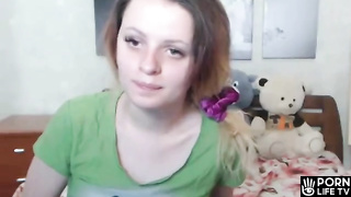 Beautiful slavic girl masturbate