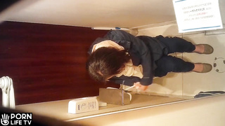 Japanese Restroom Moment