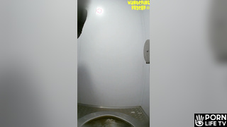 Wandering Voyeur - Street Toilet 405