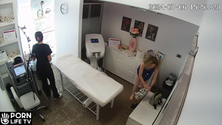 Spanish Doctor Finally Showed Her Wet Pussy In The Hair Salon