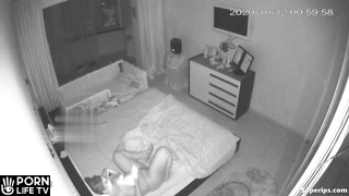 Naked Russian mom masturbates in her bed