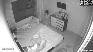 Naked Russian mom masturbates in her bed