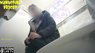 ﻿Wandering Voyeur - Mall Toilet-477