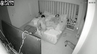 Belgian mature couple fuck in their bed live