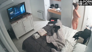 Daily routine of Estonian brunette MILF before masturbating live stream