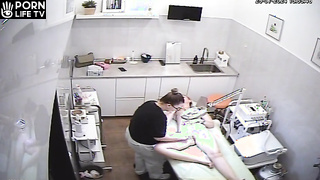 Welsh doctor finally showed her hot pussy in the cosmetic salon