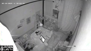 Japanese teenage couple fucks in their room