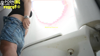 ﻿Wandering Voyeur - Beach toilet-278