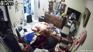 Old Americans fuck in their messy room