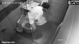 European ladies are caught on camera pissing