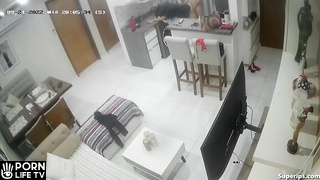 Mature Italian woman gets fucked in the kitchen