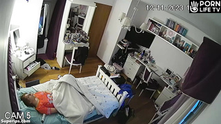 Russian teenager masturbates in her pajamas