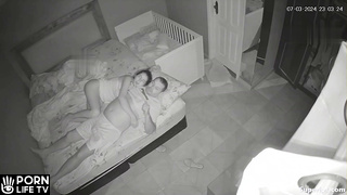 Tattooed mom gets fucked in her bed