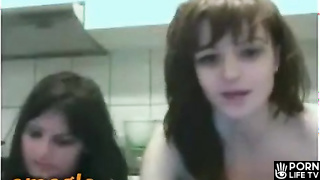 2 omegle girls showing