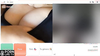 Chilean licks her big tits on ometv