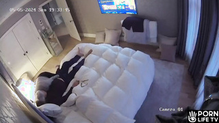 ﻿Old British couple fucks in their bed