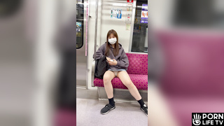 JD盗撮日記16　私服としては初登場！！超Hなミニスカデニム激カワJDを電車内とトイレ内で盗撮【※完全主観29分超撮影】