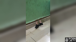  Girls Pissing